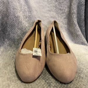 TORRID shoes. NWT.Sze 8.5. Almond toe flats